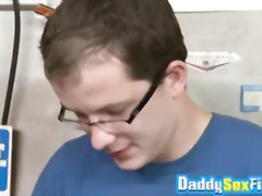 Mature hunk in wild action with an inexperienced cute jock